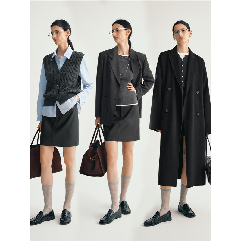 Double-Breasted Wool Coat  |  Womens Outerwear Clothing Anthracite grey